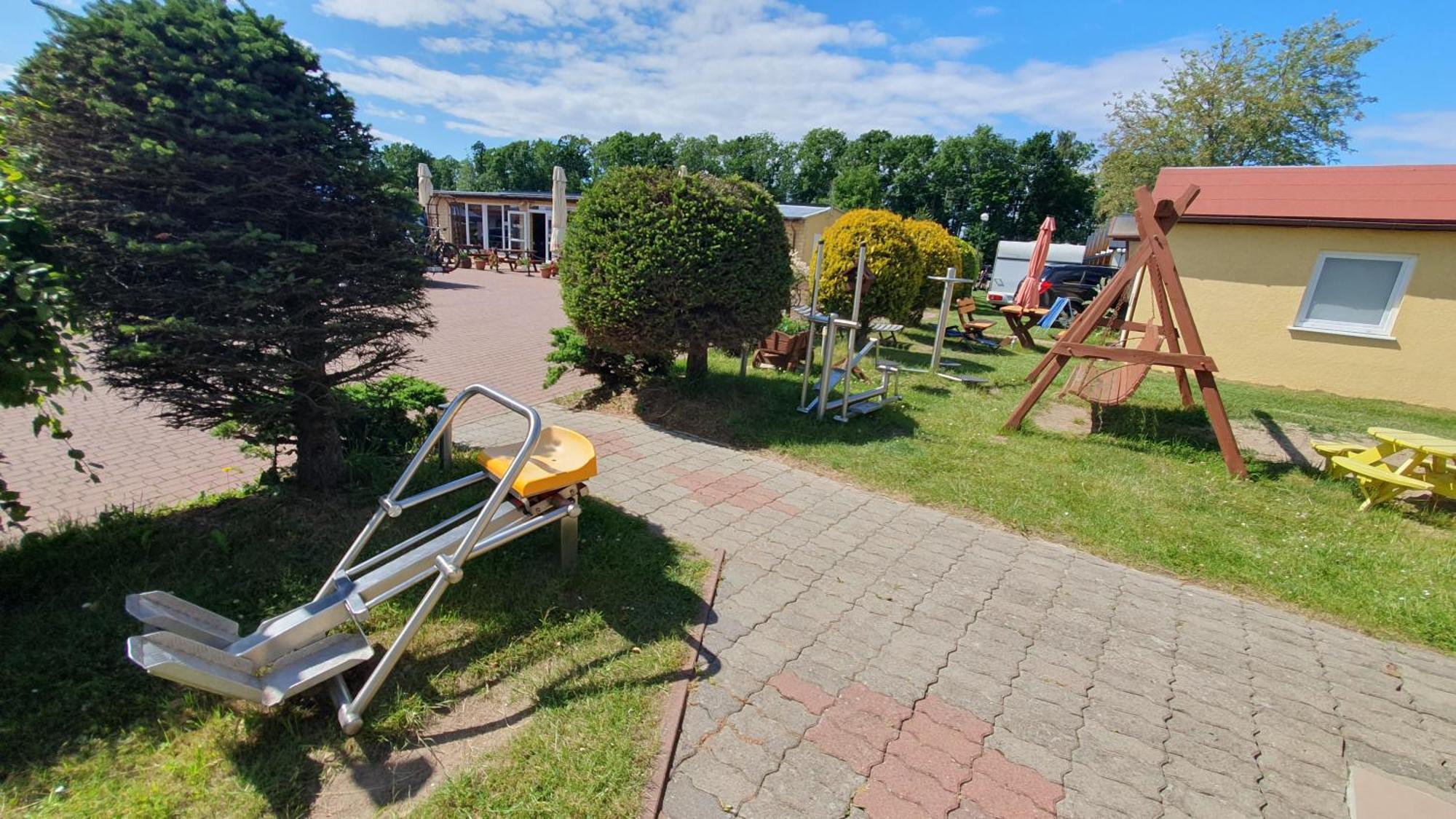 Camping Klif-Nowe Klimatyzowane Domki, 400M Od Centrum Rewala, 30M Od Morza Trzęsacz Eksteriør bilde